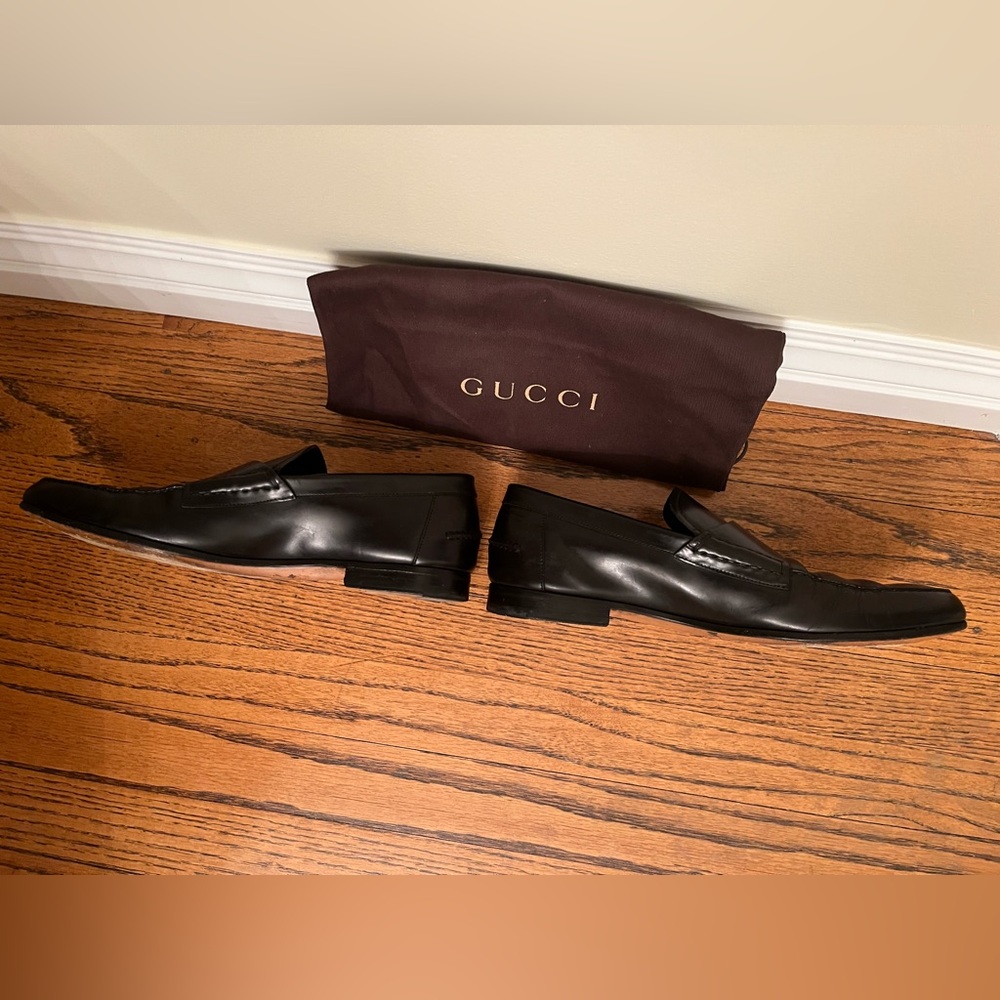 Gucci Men's Black Leather Slip-On Loafers - Picture 9 of 12